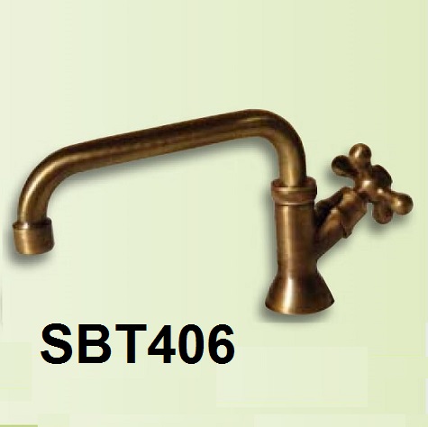 Deck mount water tap in brass for rustic sink